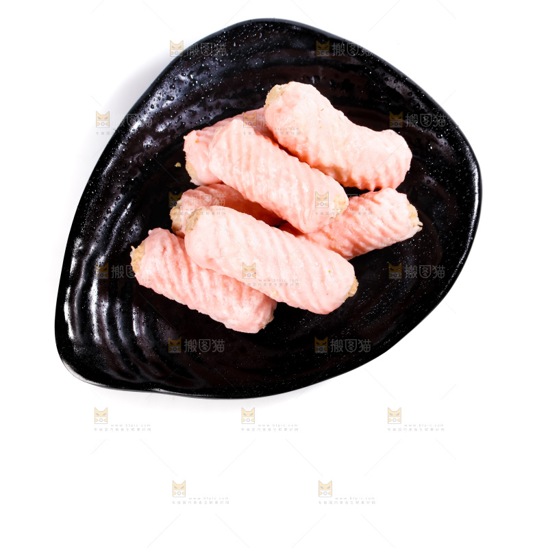 白底上的火锅丸子