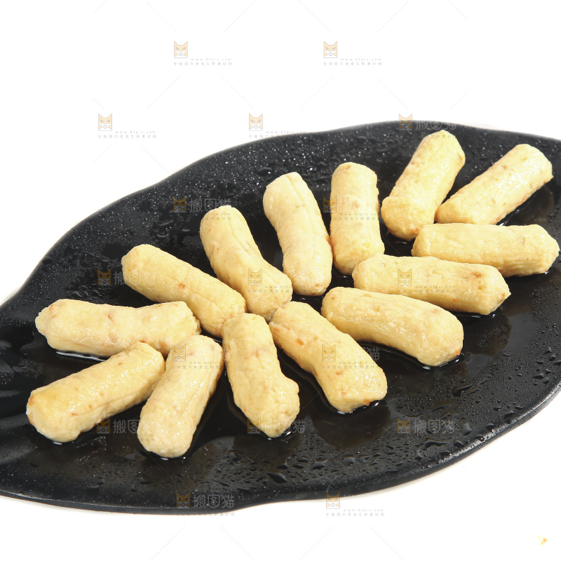白底上的火锅丸子