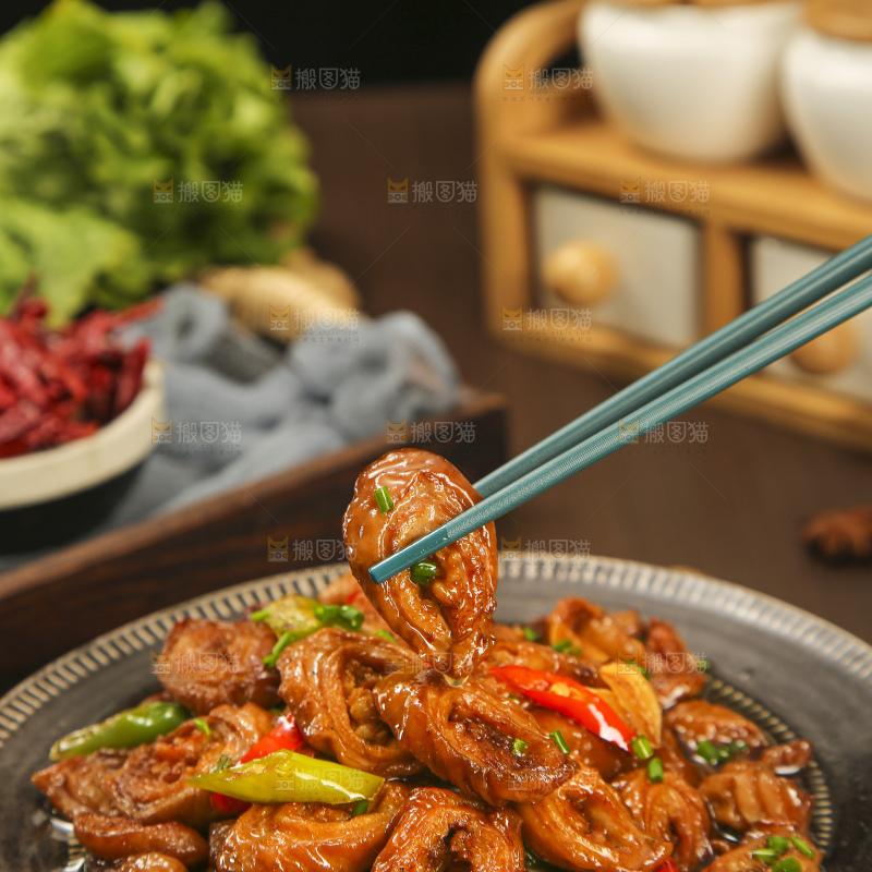 深底上的炒肥肠