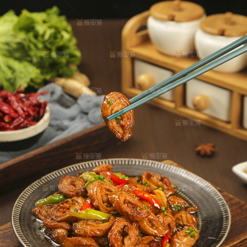 深底上的炒肥肠