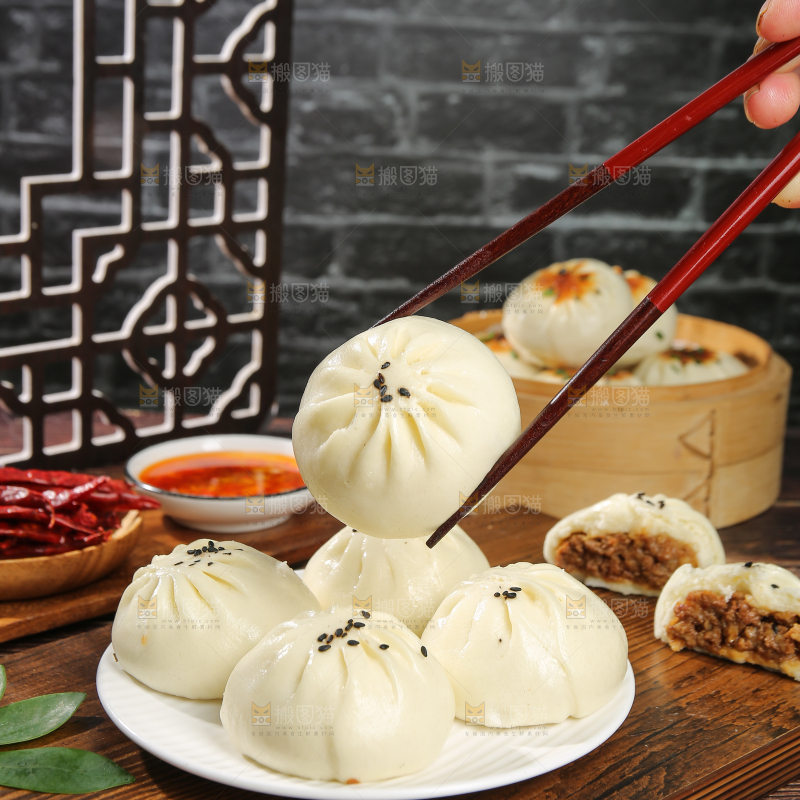 深底上的牛肉包子
