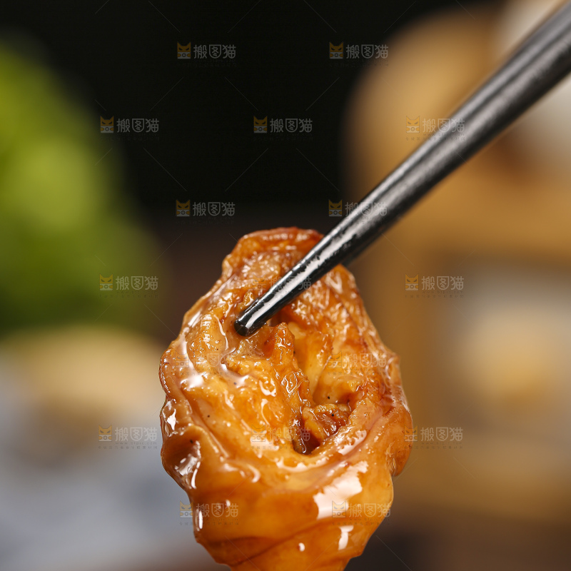 深底上的炒肥肠