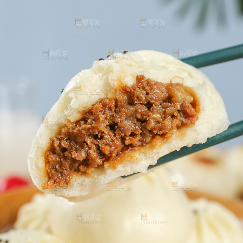 浅底上的牛肉包子