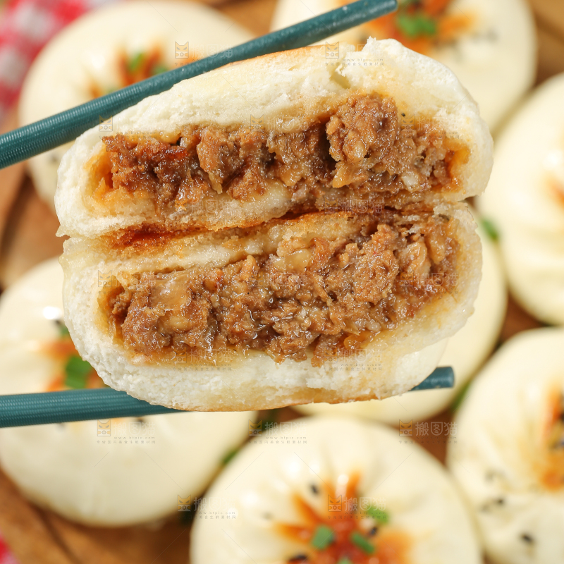 浅底上的牛肉包子