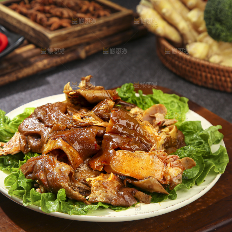 深底上的羊头肉