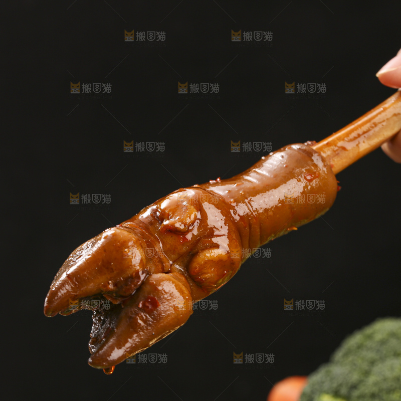 深底上的羊蹄