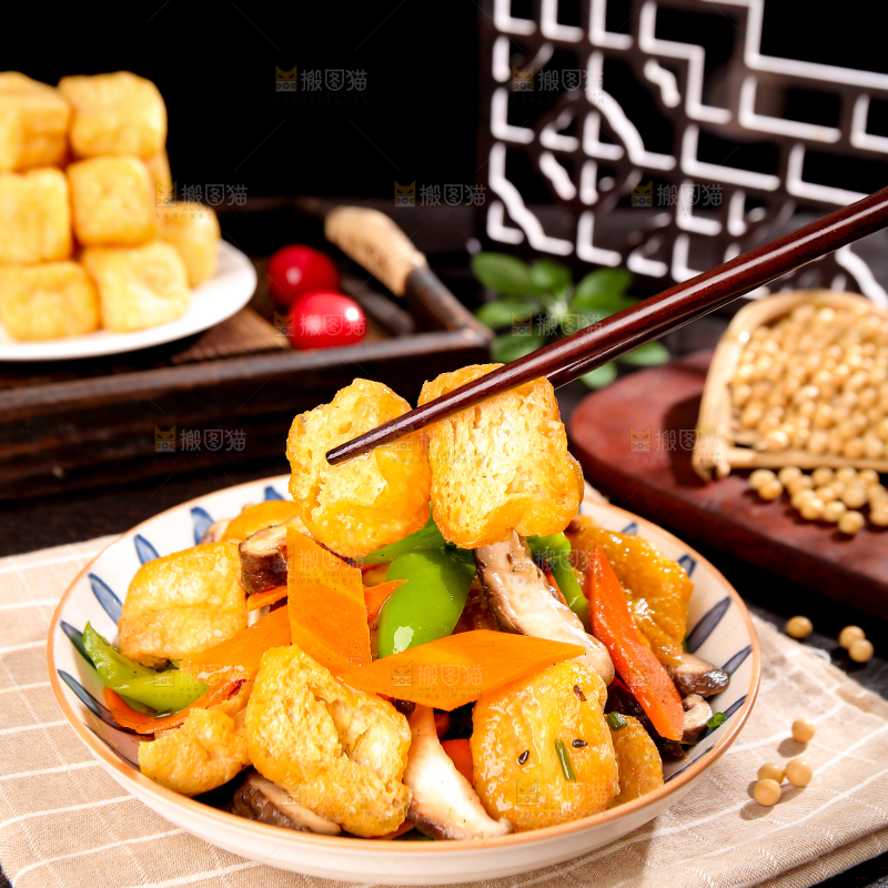 深底上的油豆腐