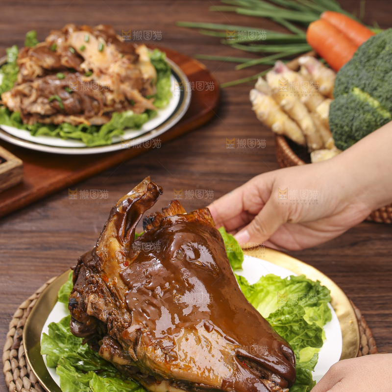 深底上的羊头肉