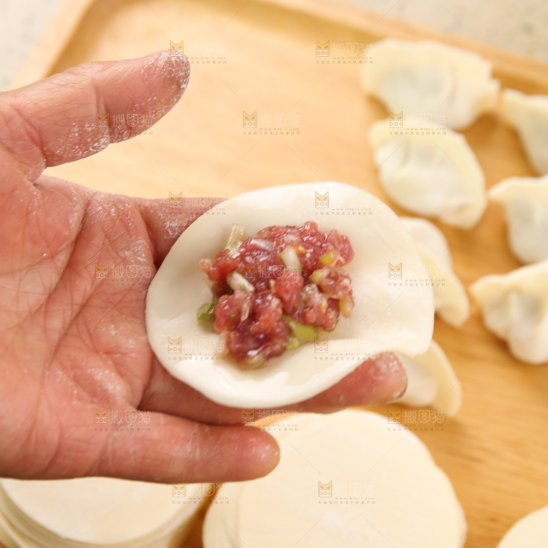 手工牛肉饺子制作