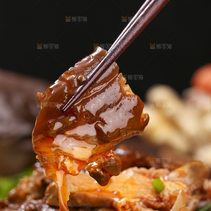 深底上的羊头肉
