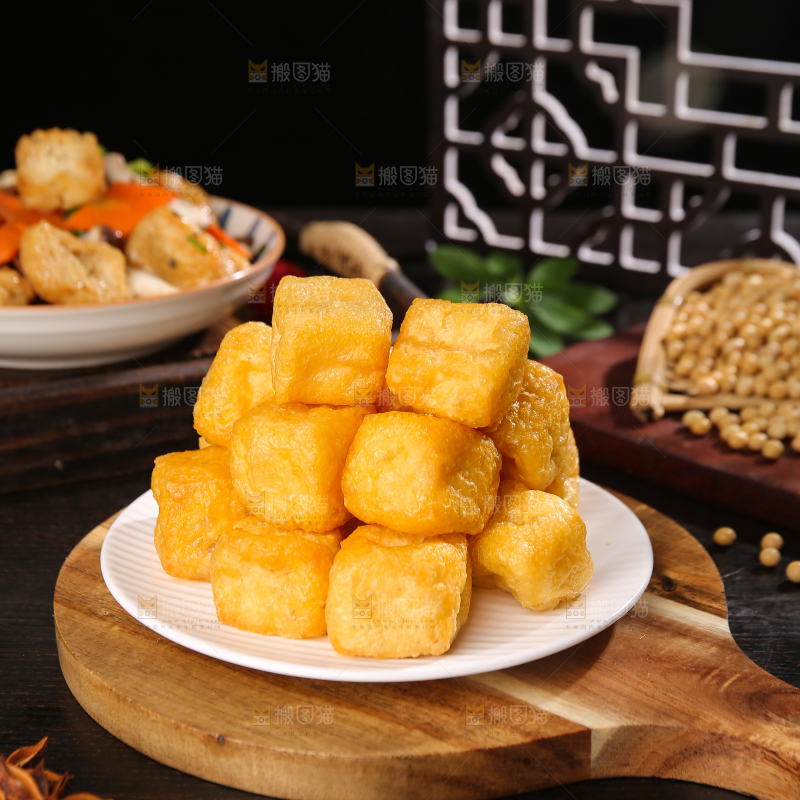 深底上的油豆腐