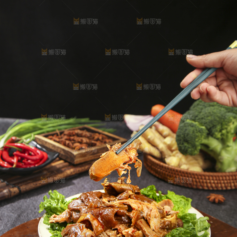 深底上的羊头肉