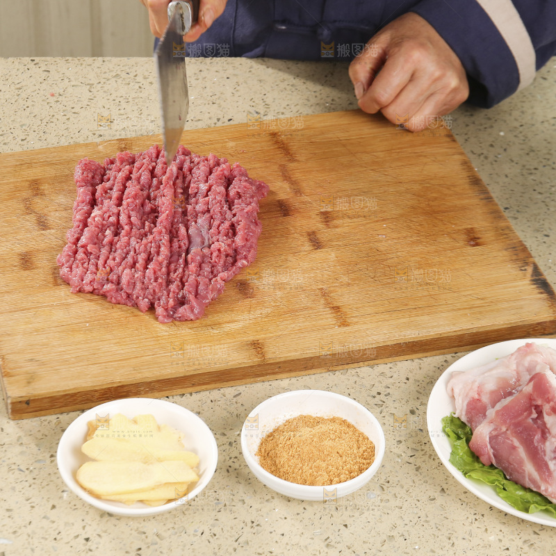 手工牛肉饺子制作