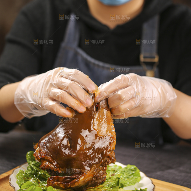 深底上的羊头肉
