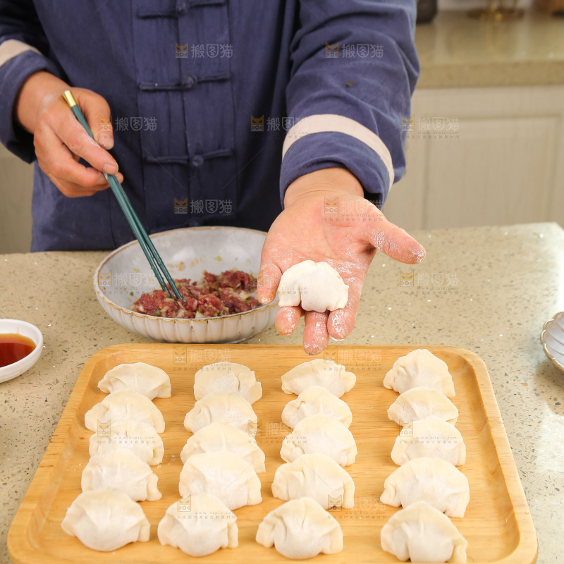 手工牛肉饺子制作
