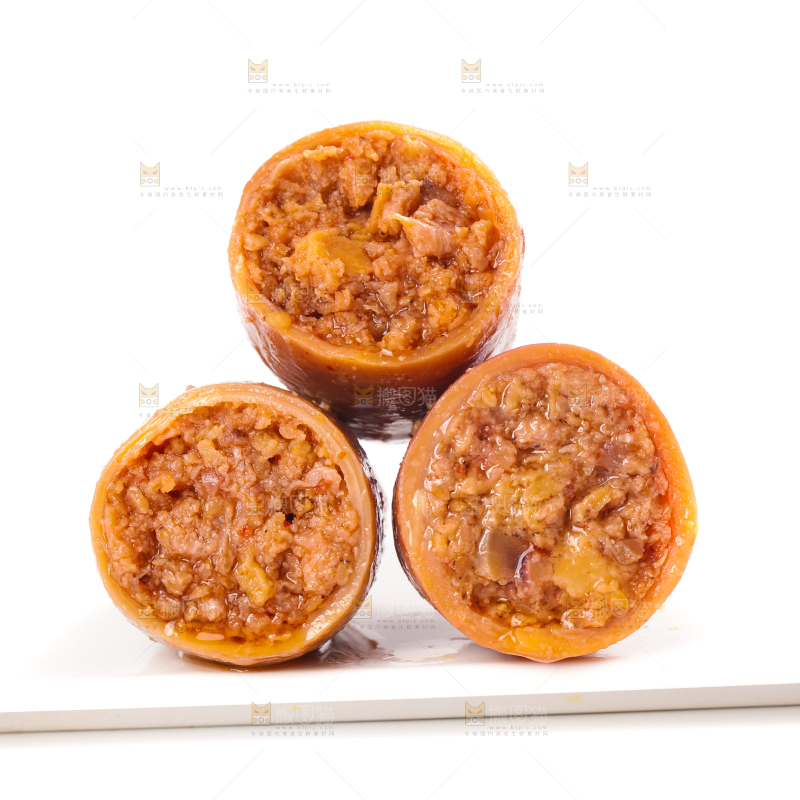 白底上的鱿鱼仔