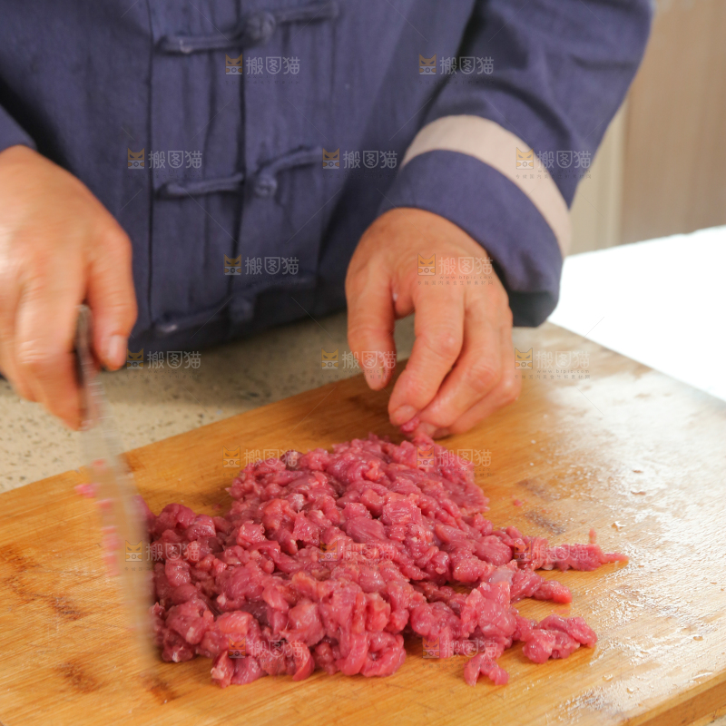 手工牛肉饺子制作