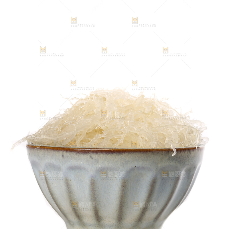 白底上的龙须菜