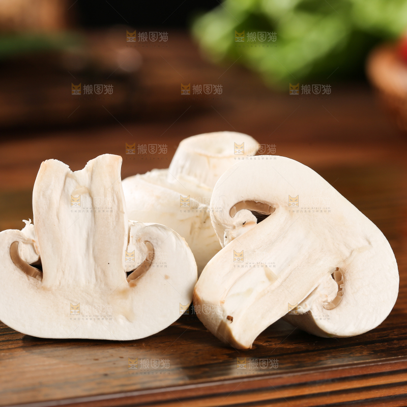 木底上的口蘑