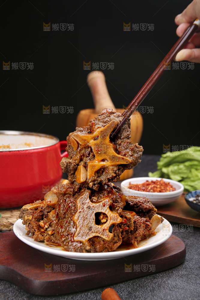 深底上的羊蝎子