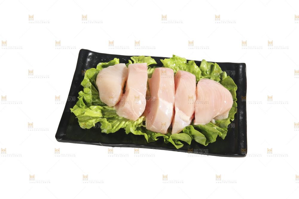白底上的鸡胸肉