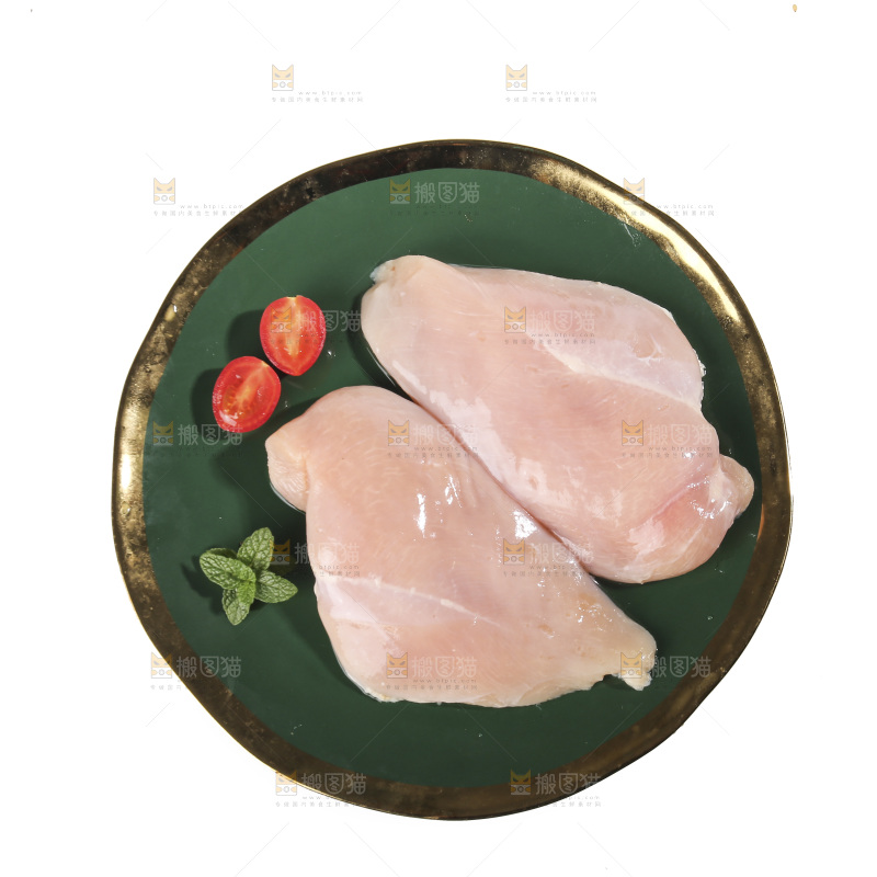 白底上的鸡胸肉