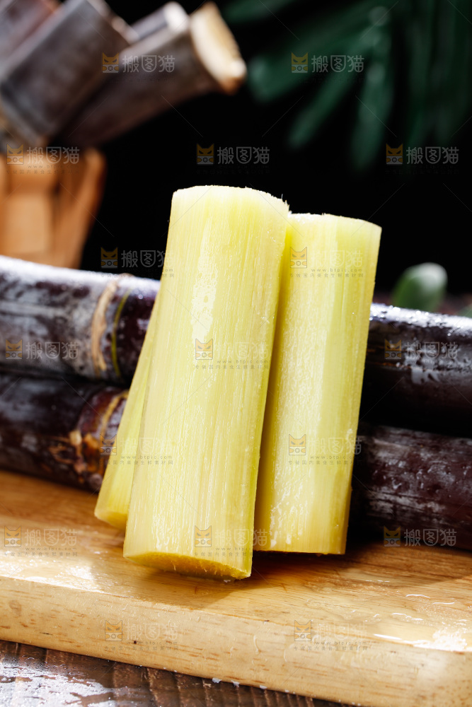 深底上的黑皮甘蔗