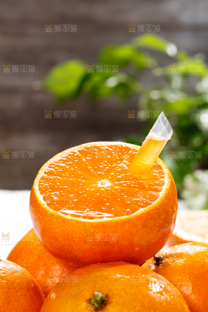 深底上的爱媛果冻橙