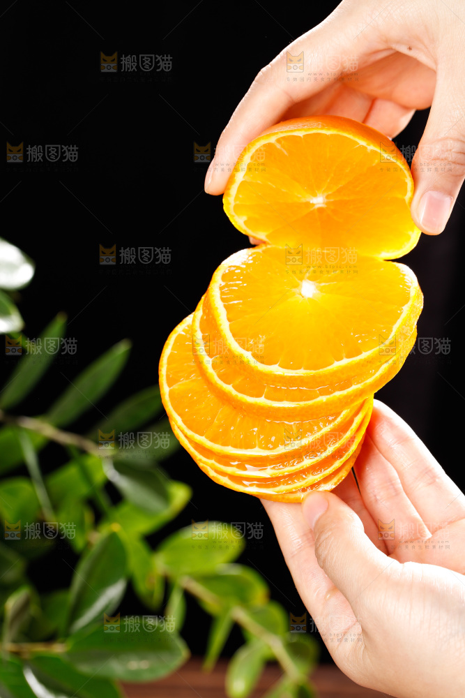 深底上的爱媛果冻橙