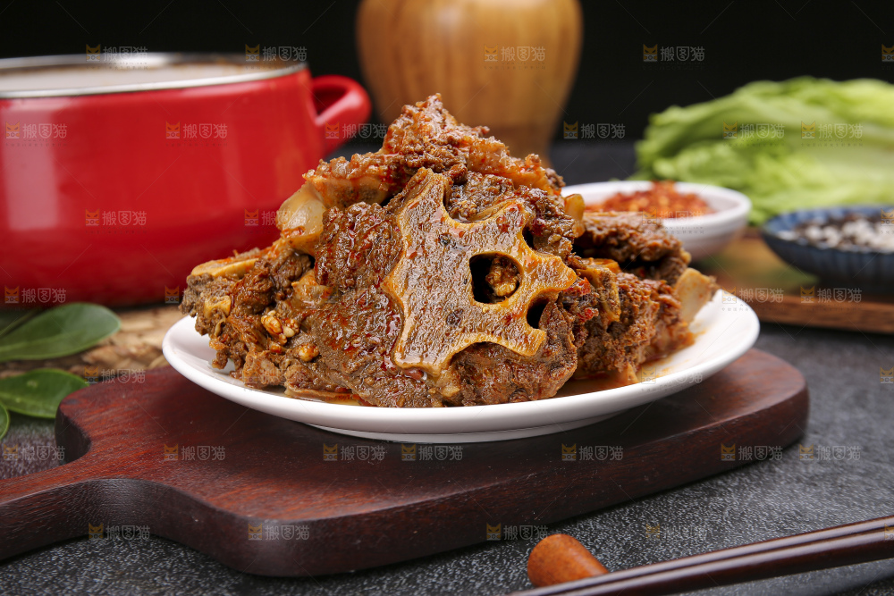 深底上的羊蝎子