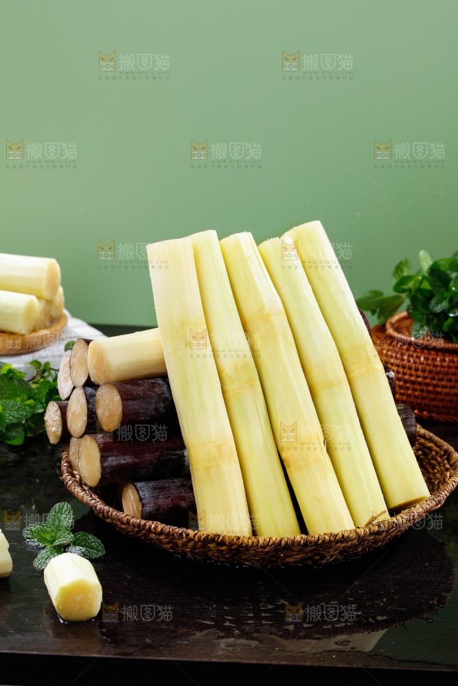 深底上的黑皮甘蔗