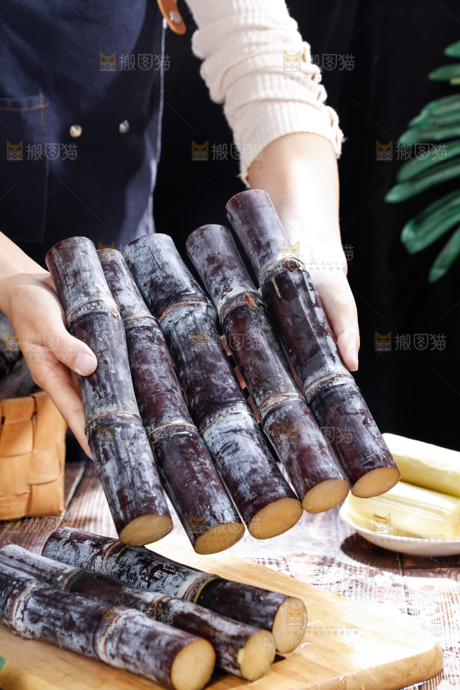 深底上的黑皮甘蔗