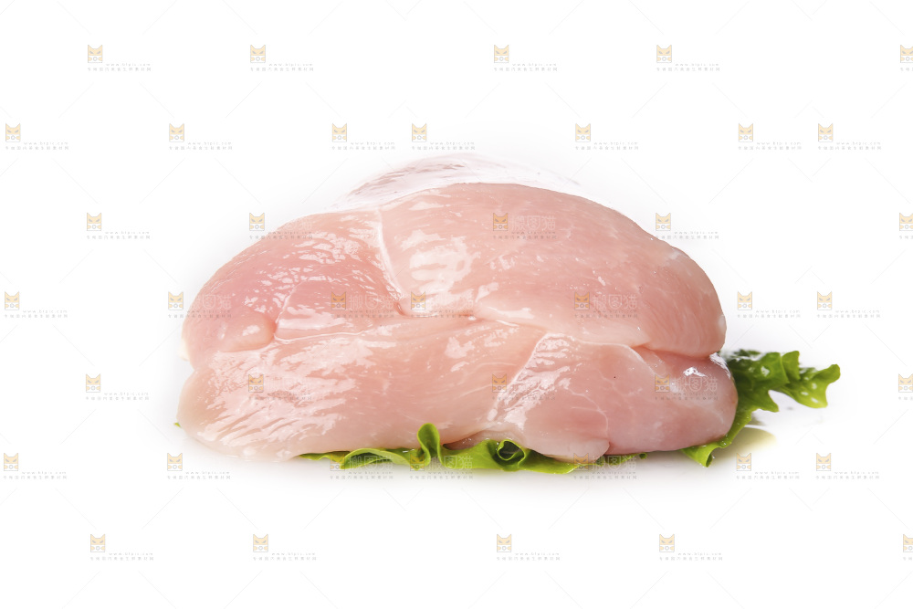 白底上的鸡胸肉