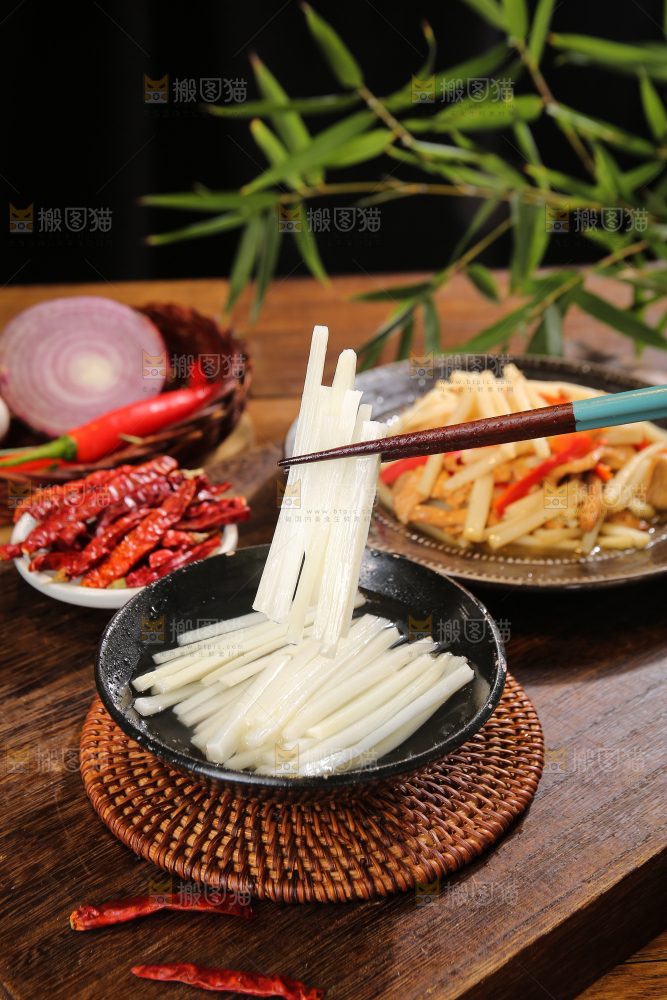 木底上的清水笋丝