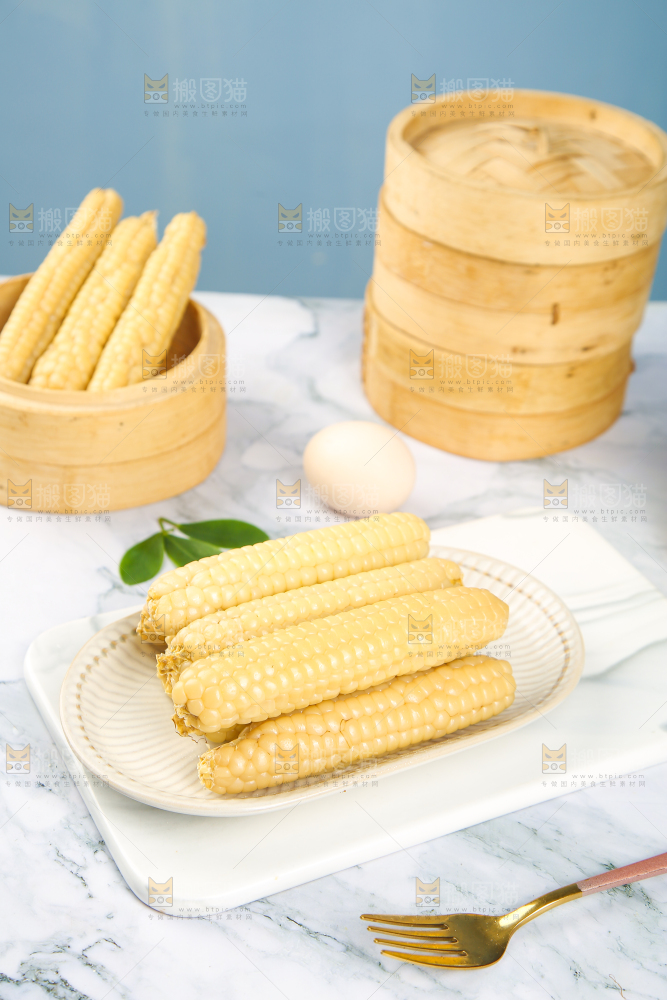 浅底上的手指糯玉米