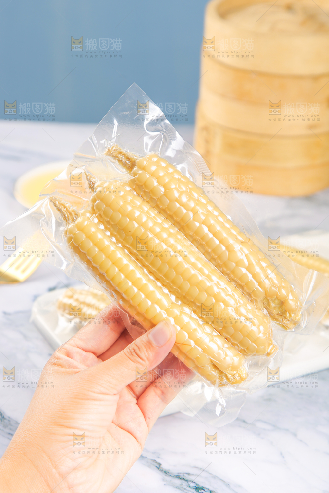 浅底上的手指糯玉米