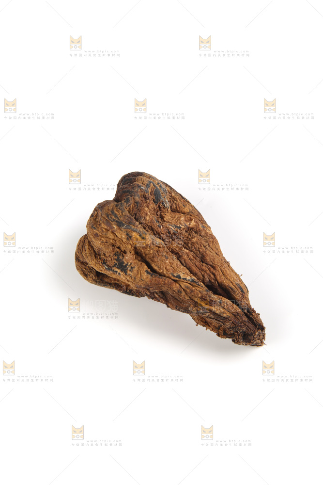 白底上的风干芥肉