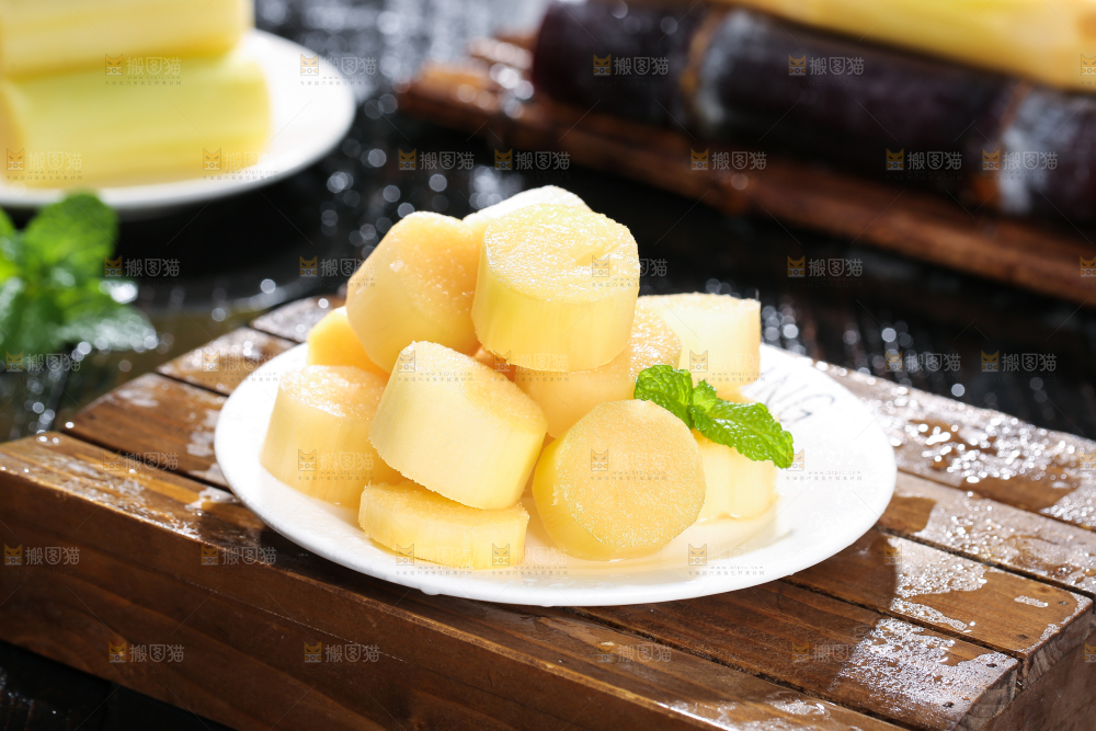 深底上的黑皮甘蔗
