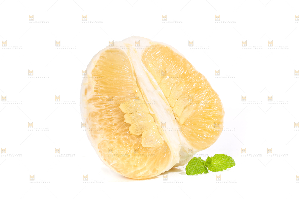 白底上的沙田柚