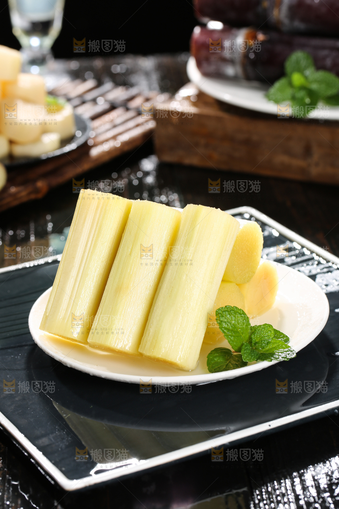 深底上的黑皮甘蔗