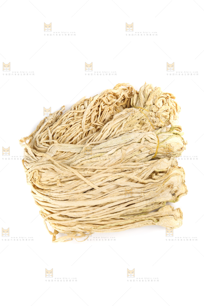 白底上的干萝卜条
