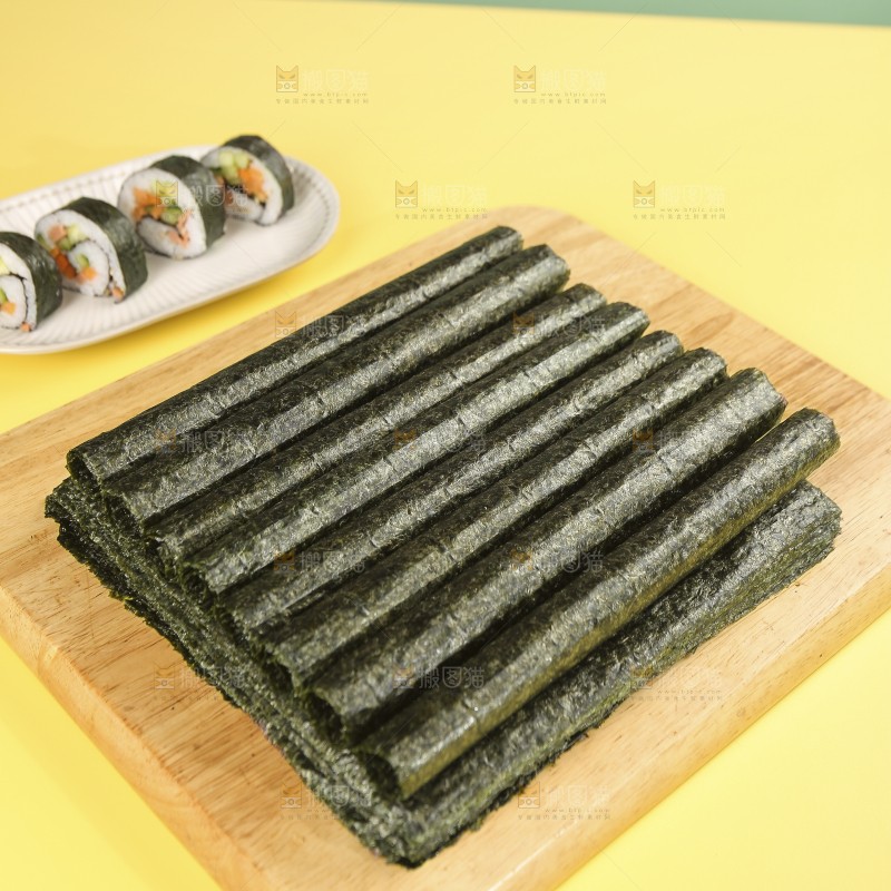 浅底上的海苔卷