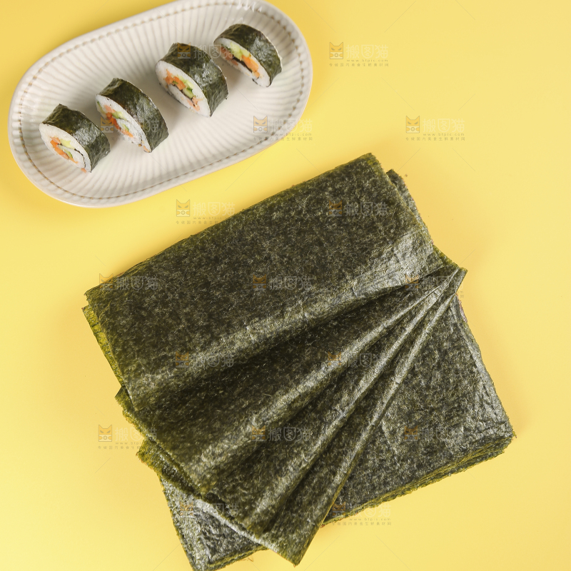 浅底上的海苔卷