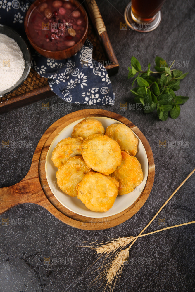 深底上的炸藕夹