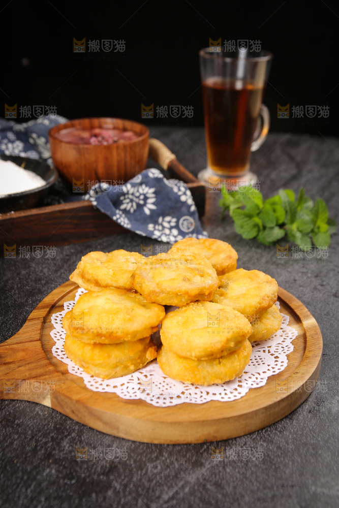 深底上的炸藕夹