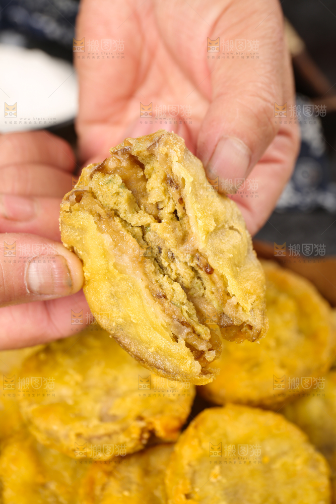 深底上的炸藕夹