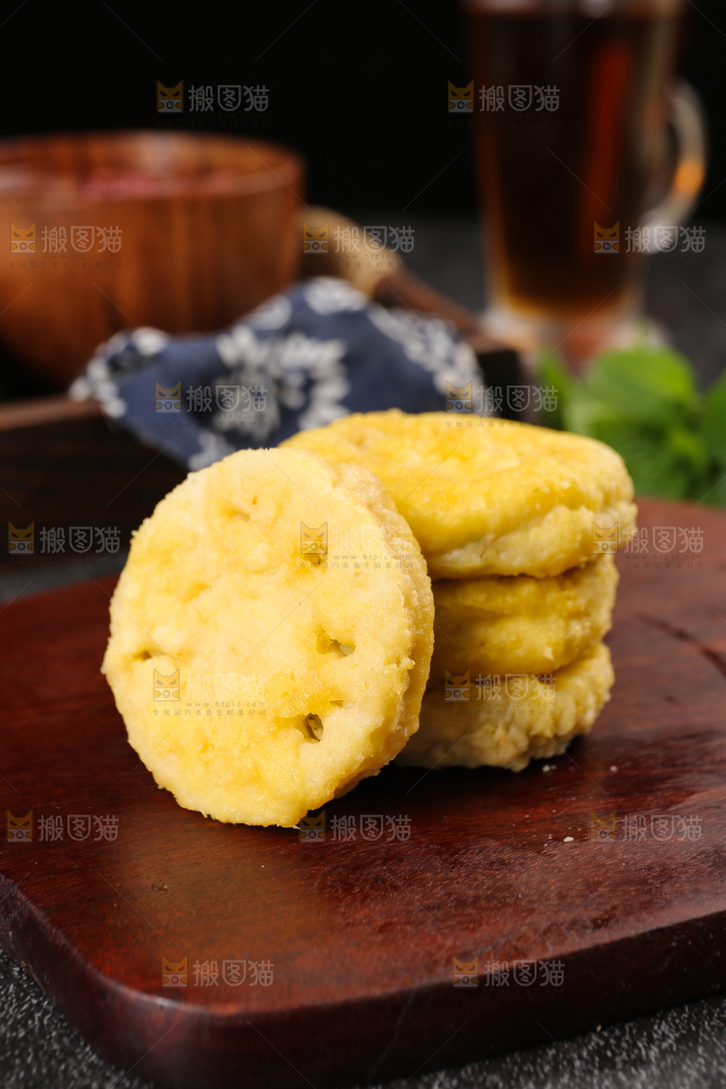 深底上的炸藕夹