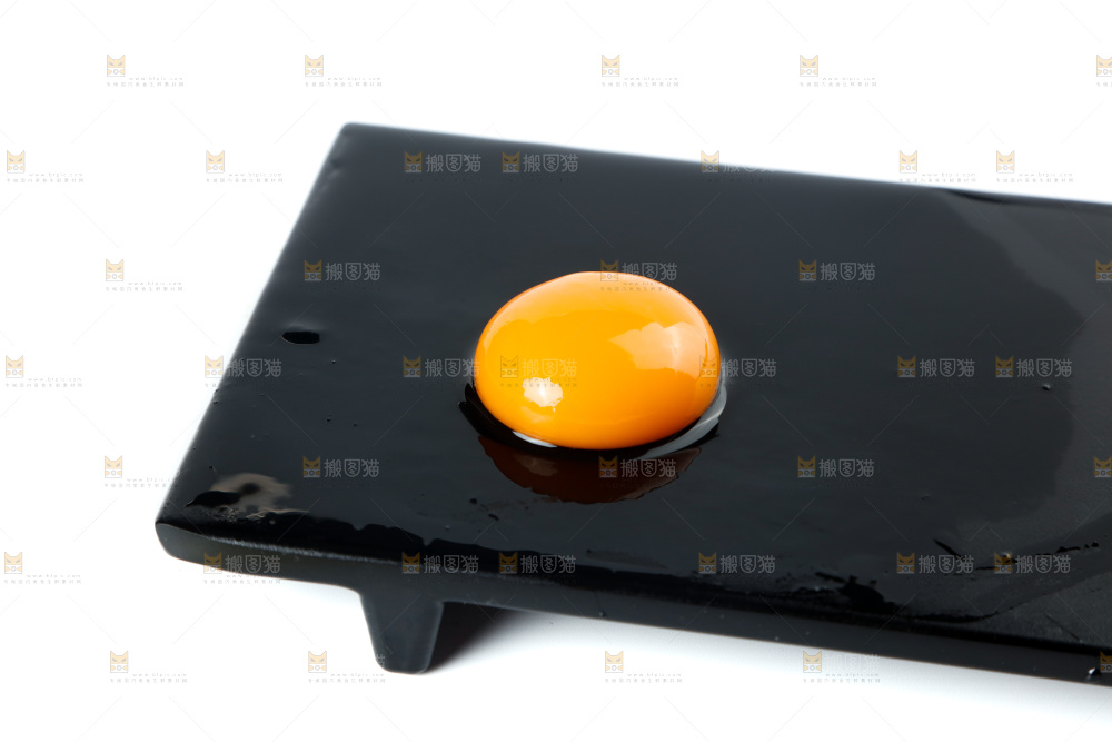 白底上的土鸡蛋