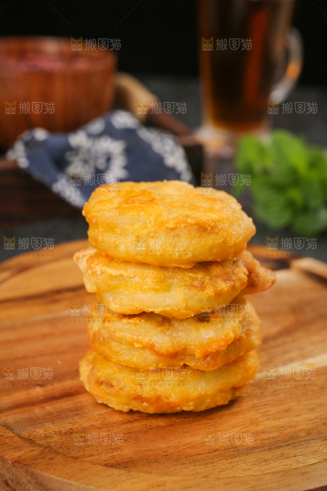 深底上的炸藕夹