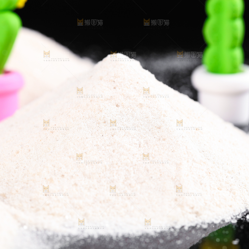 黑底上的奶茶粉